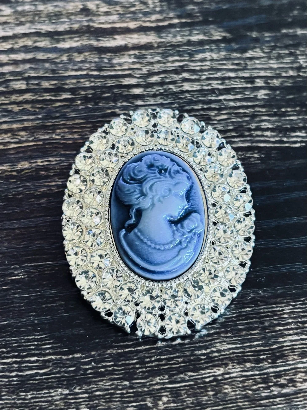 Small Vintage-Inspired Blue Cameo Crystal Brooch